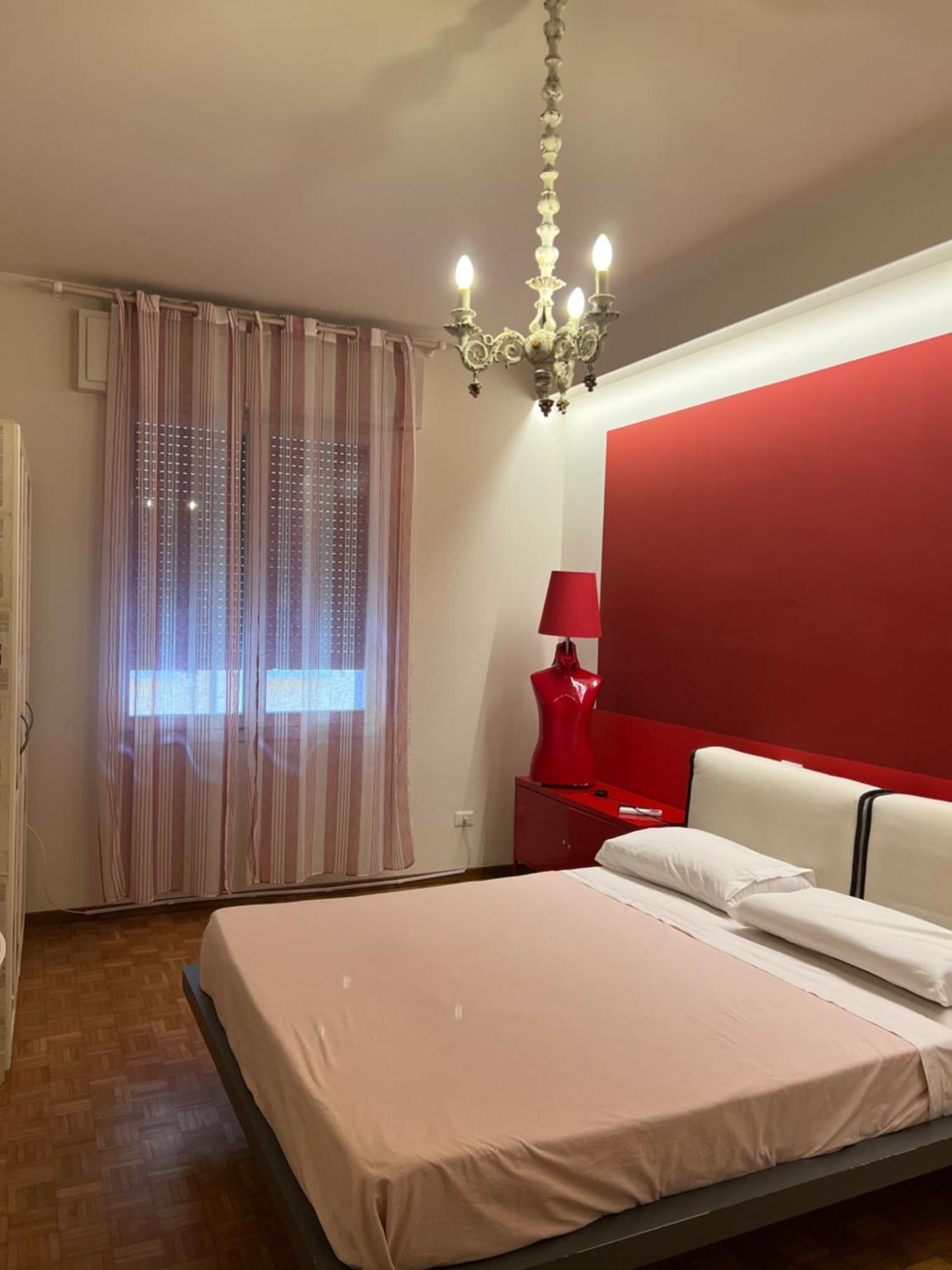 Hotel Moonlight Centro Bolonia Exterior foto
